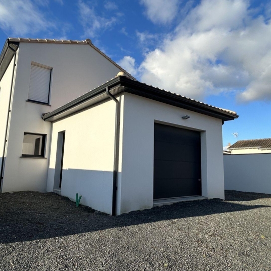  Annonces LOROUX : Maison / Villa | SAINT-JULIEN-DE-CONCELLES (44450) | 111 m2 | 381 400 € 